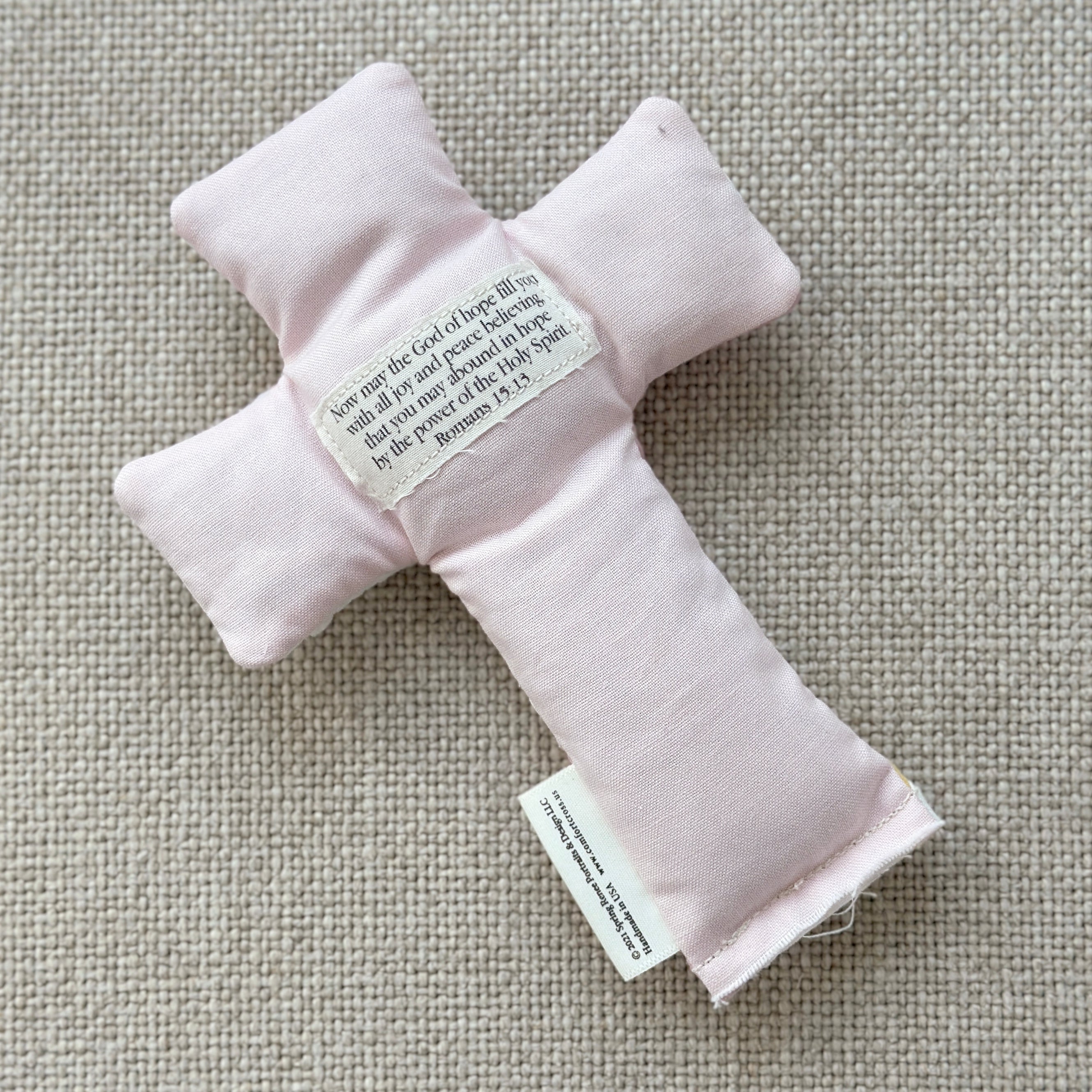 Comfort Cross with Prayer Pocket-Delight (Romans 15:13) Unscented