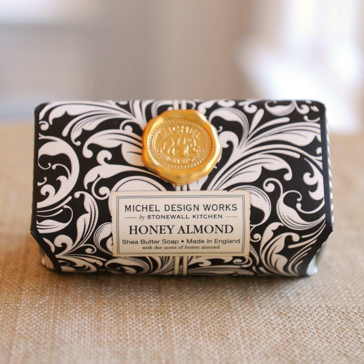 Bath Soap Bar: Honey Almond